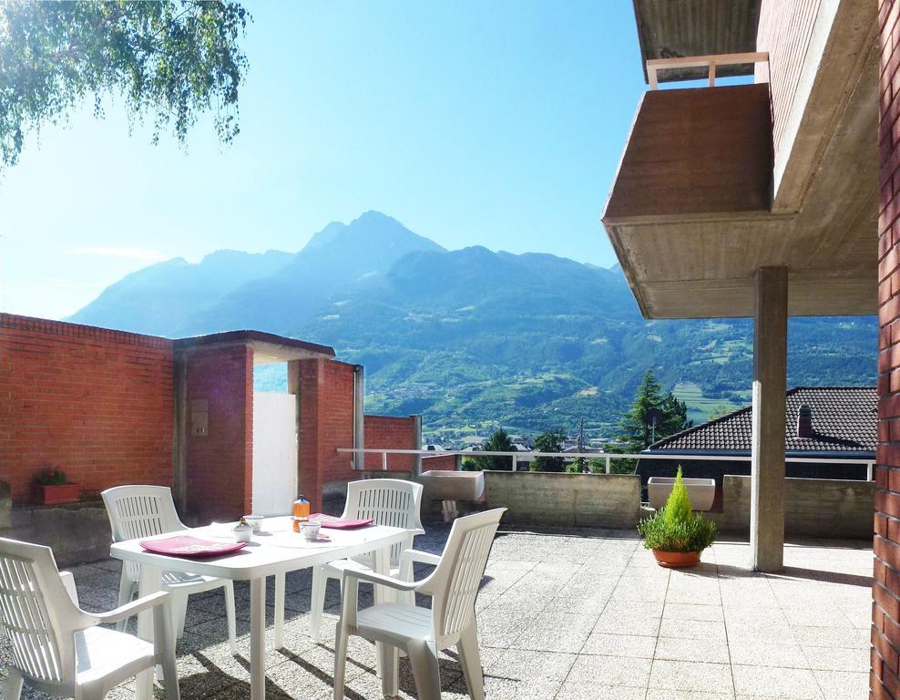 La Betulla Appartamento Confortevole Wifi E Parking Free Aosta Bagian luar foto